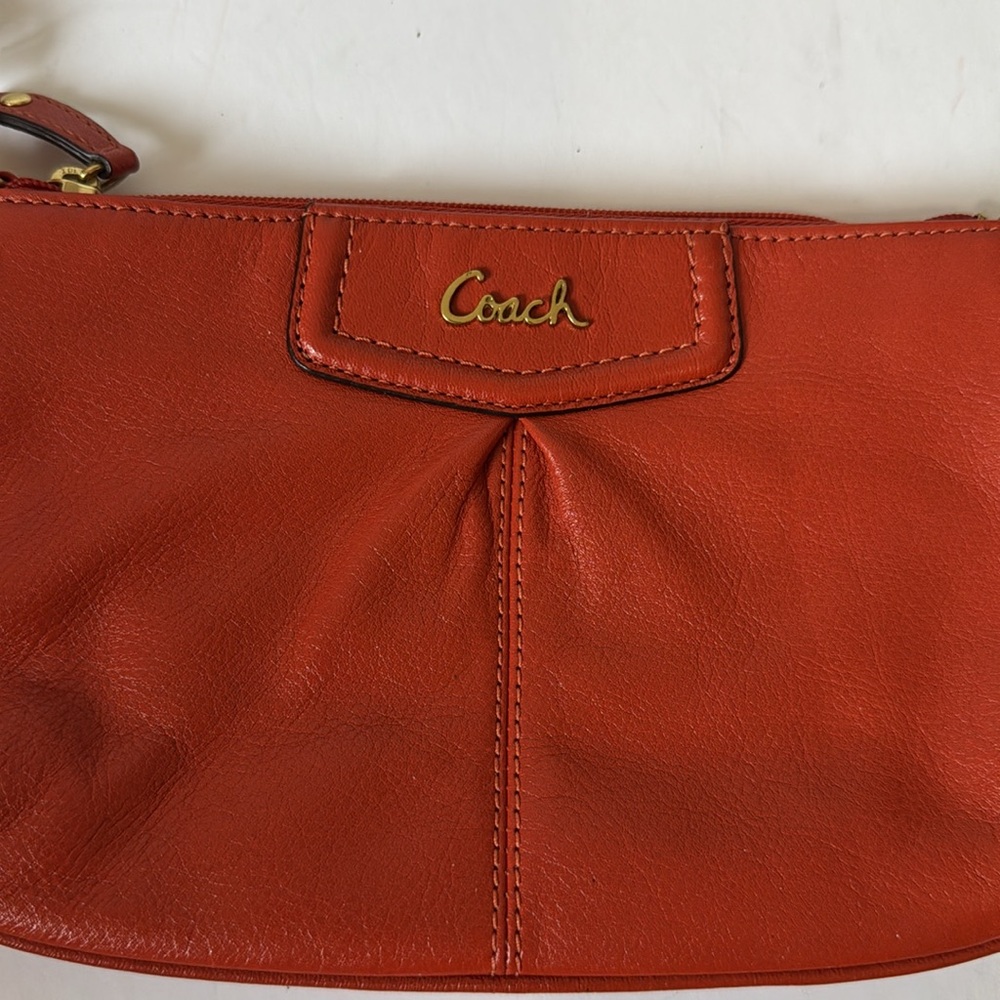 Vintage large coach wrislet - Picture 2 of 9